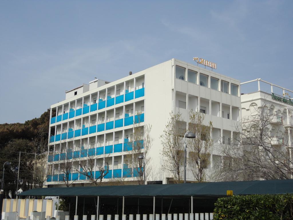 Hotel Spiaggia Marconi Римини Екстериор снимка