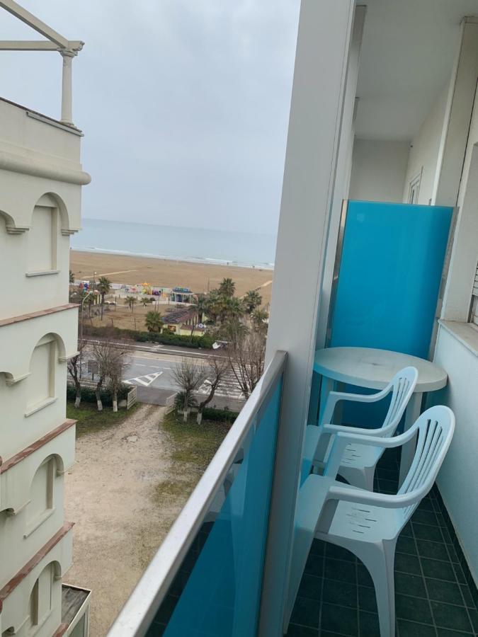 Hotel Spiaggia Marconi Римини Екстериор снимка