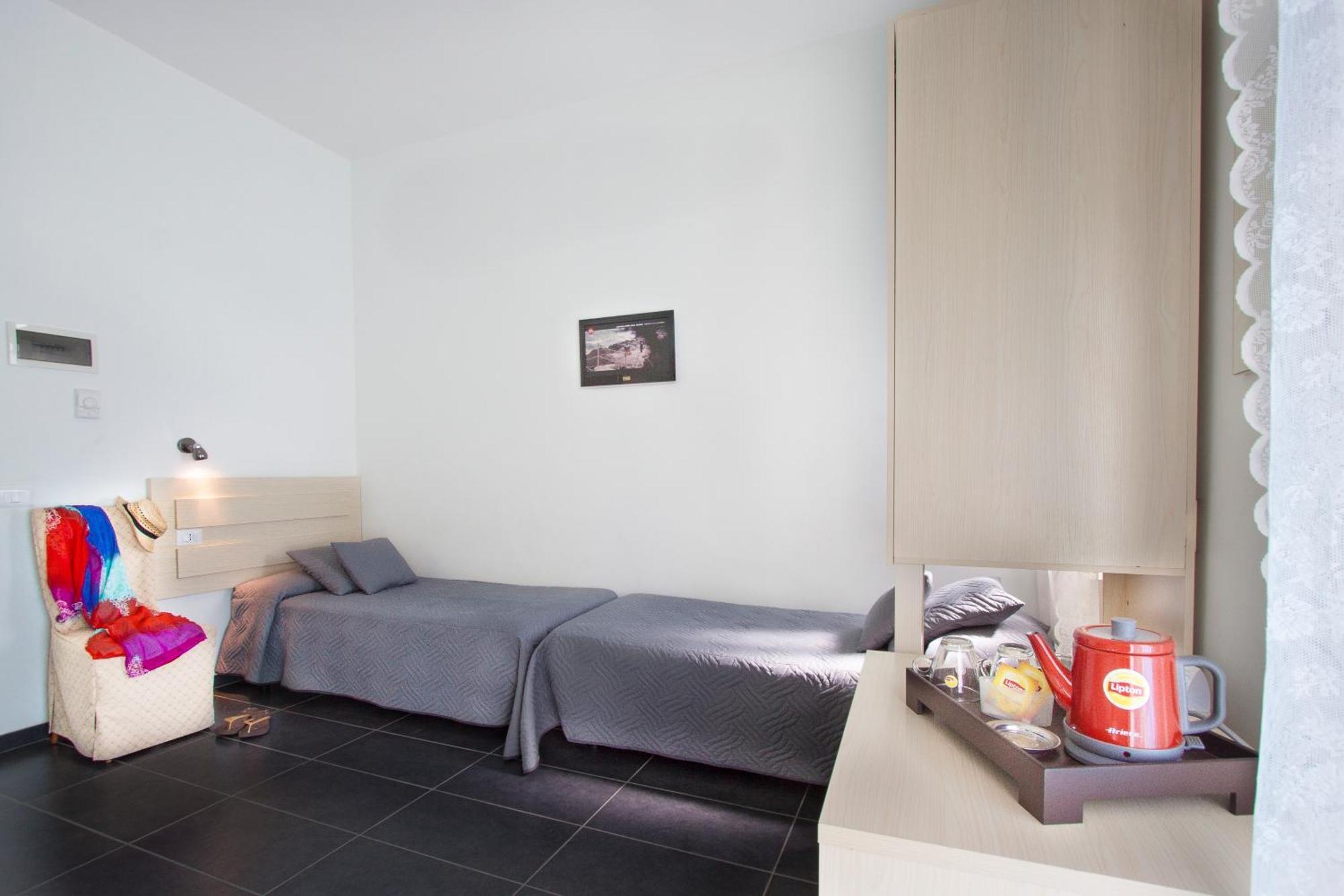 Hotel Spiaggia Marconi Римини Екстериор снимка